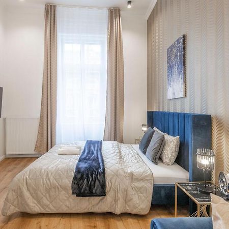 Luxurious Central Grand Home W/ 3Bedrm 2Bathrm Будапешт Экстерьер фото